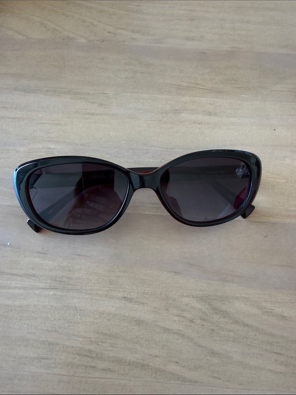 Women’s Black Eddie Bauer sunglasses | excellent condition! Contemporary chic
